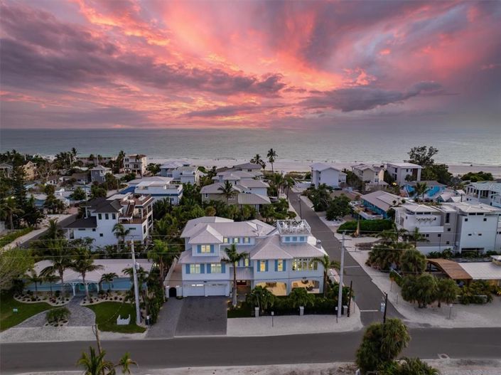 Image No.80-5 Bed Property for sale