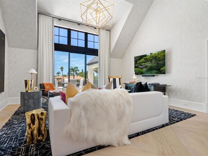 Image No.35-4 Bed Property for sale