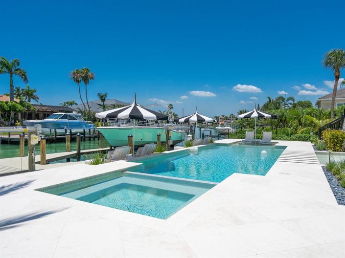 Image No.57-4 Bed Property for sale