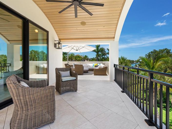 Image No.64-4 Bed Property for sale