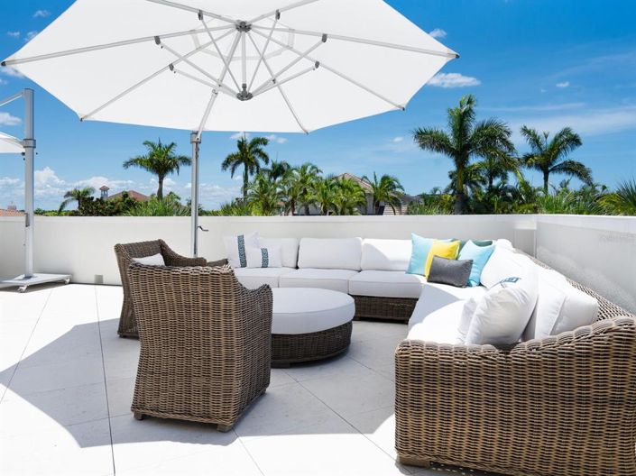 Image No.66-4 Bed Property for sale