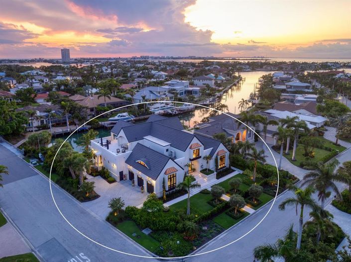 Image No.74-4 Bed Property for sale