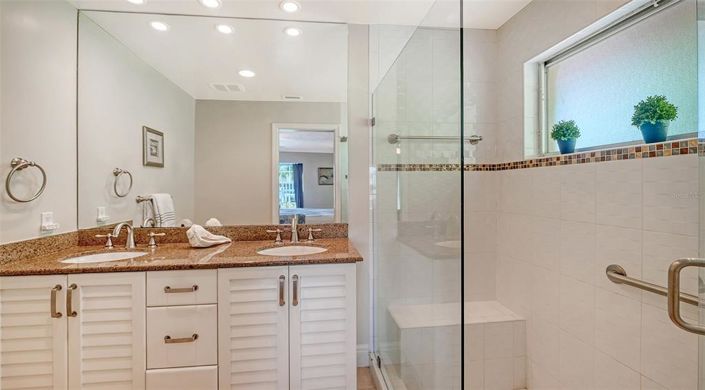 Image No.34-3 Bed Property for sale