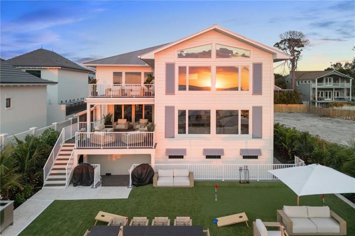 Image No.29-6 Bed Property for sale