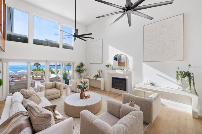 Image No.37-6 Bed Property for sale