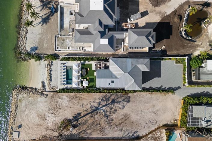 Image No.9-6 Bed Property for sale