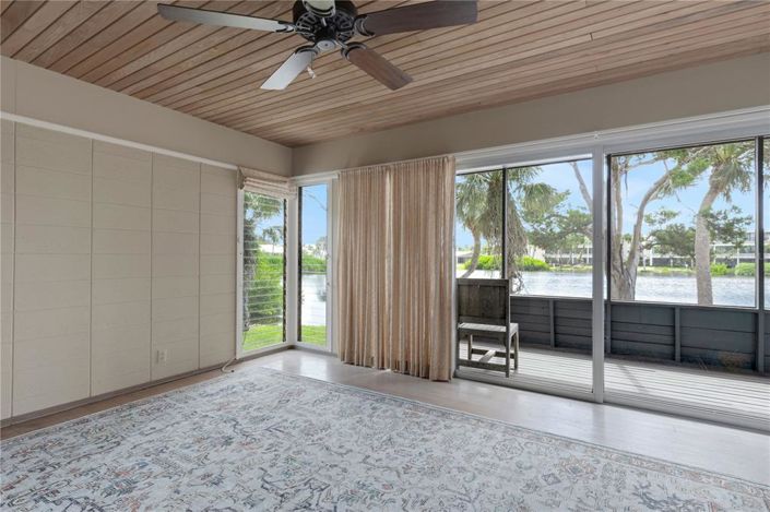 Image No.21-5 Bed Property for sale