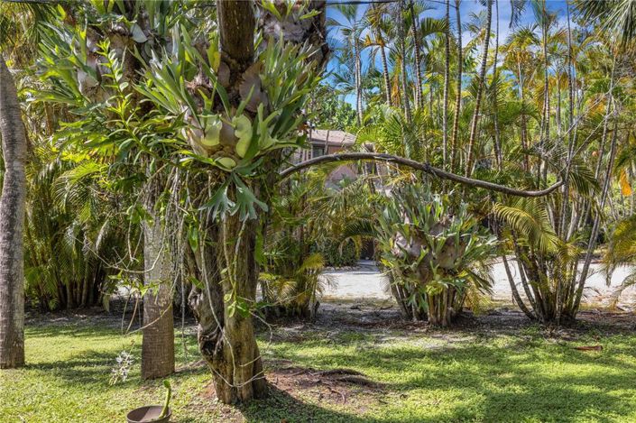 Image No.36-5 Bed Property for sale