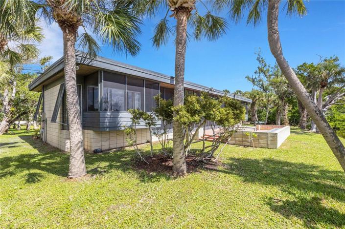 Image No.38-5 Bed Property for sale