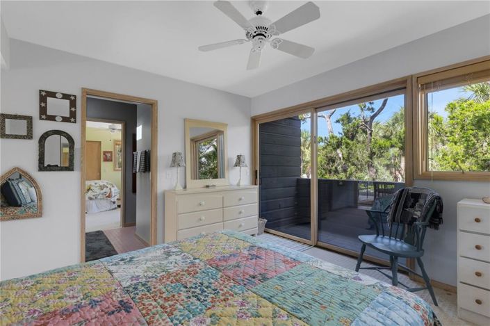 Image No.56-5 Bed Property for sale