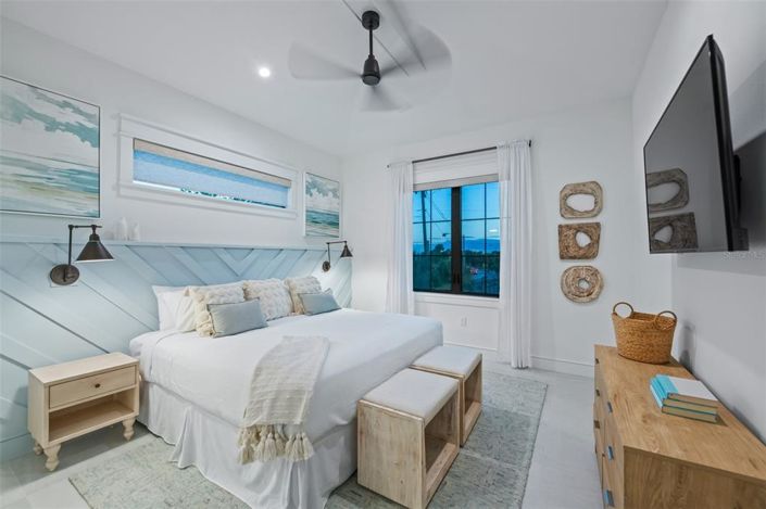 Image No.24-6 Bed Property for sale