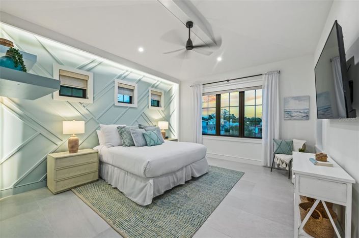 Image No.27-6 Bed Property for sale