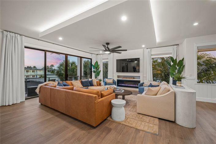 Image No.10-5 Bed Property for sale