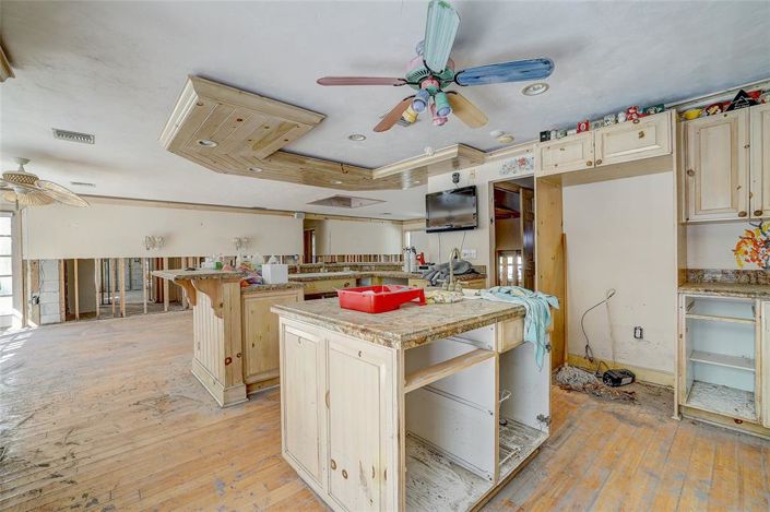 Image No.11-2 Bed Property for sale