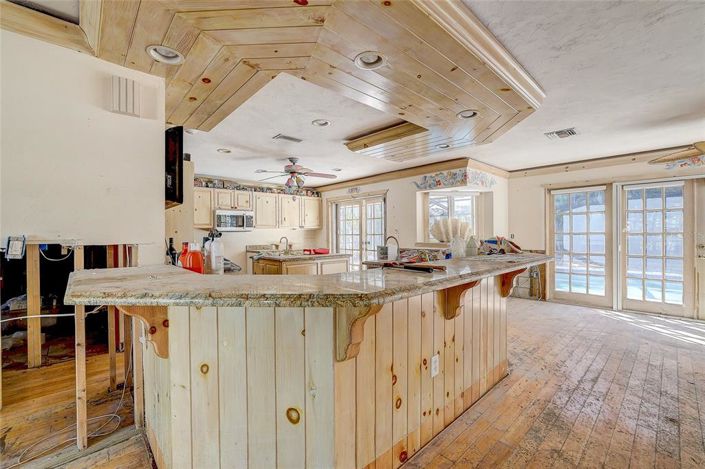 Image No.14-2 Bed Property for sale