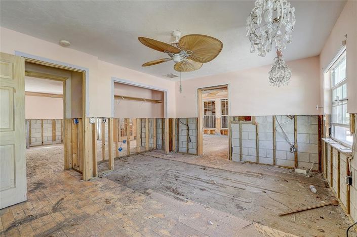 Image No.16-2 Bed Property for sale