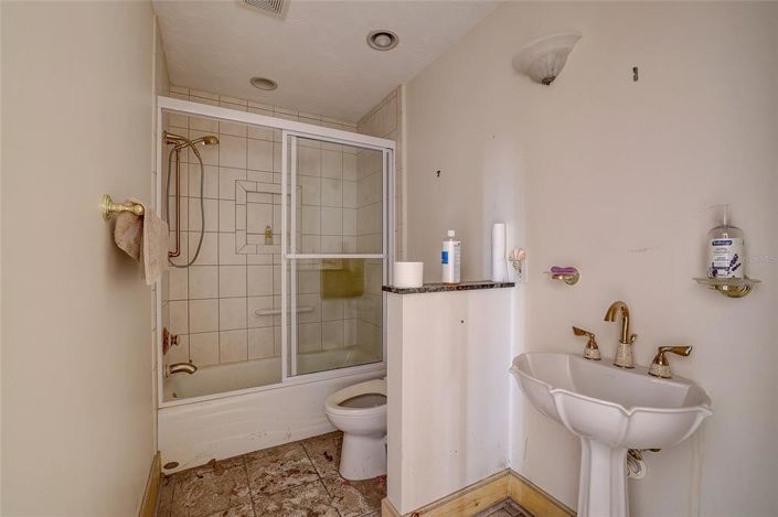 Image No.20-2 Bed Property for sale