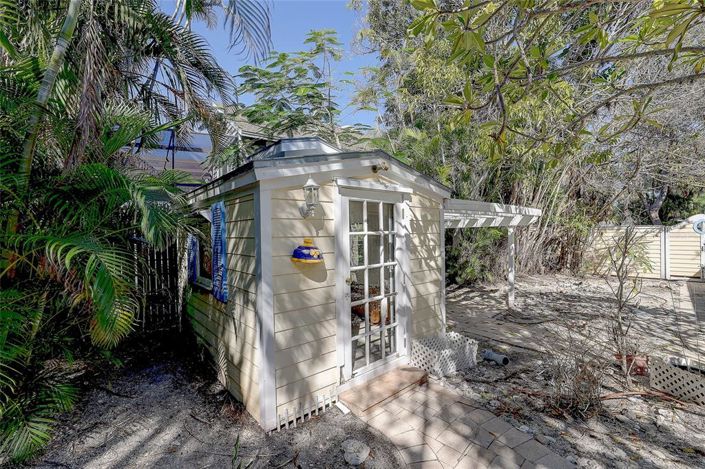 Image No.31-2 Bed Property for sale