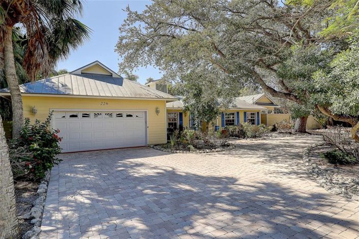 Image No.49-2 Bed Property for sale