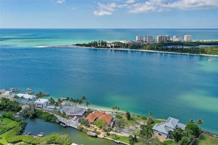 Image No.67-2 Bed Property for sale