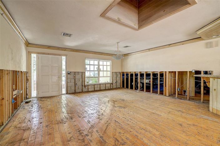 Image No.7-2 Bed Property for sale