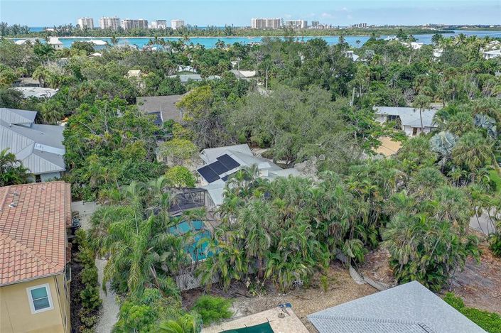 Image No.73-2 Bed Property for sale