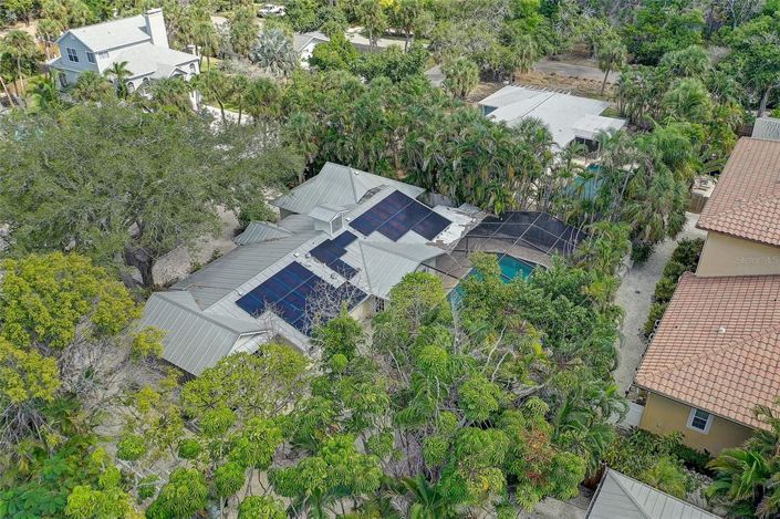 Image No.75-2 Bed Property for sale