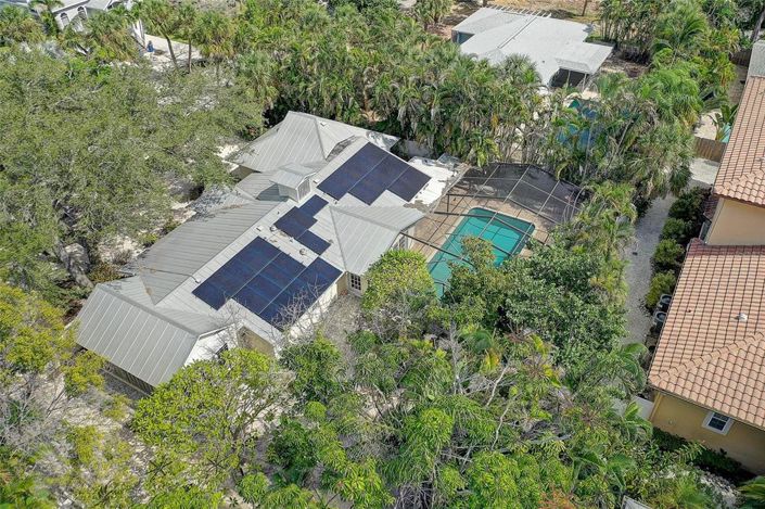 Image No.76-2 Bed Property for sale