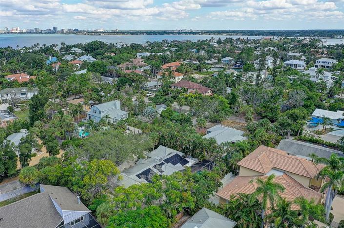 Image No.78-2 Bed Property for sale