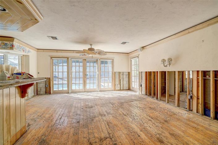 Image No.8-2 Bed Property for sale