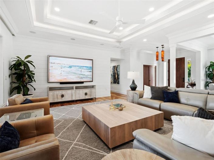 Image No.14-4 Bed Property for sale