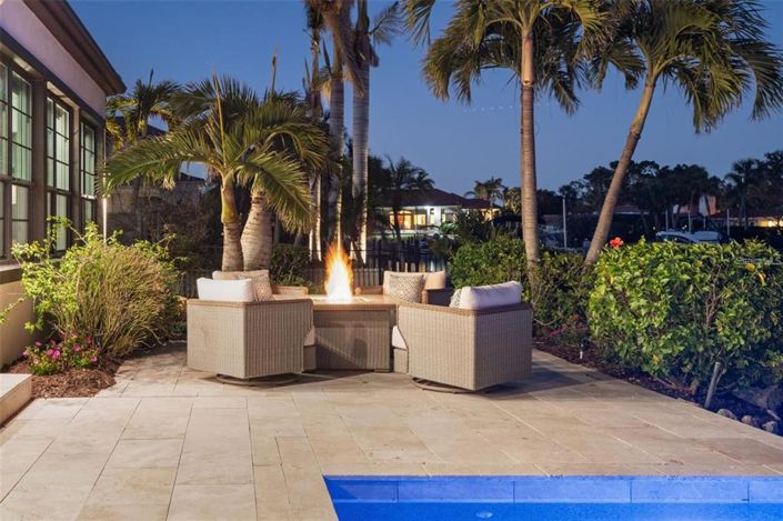 Image No.31-4 Bed Property for sale