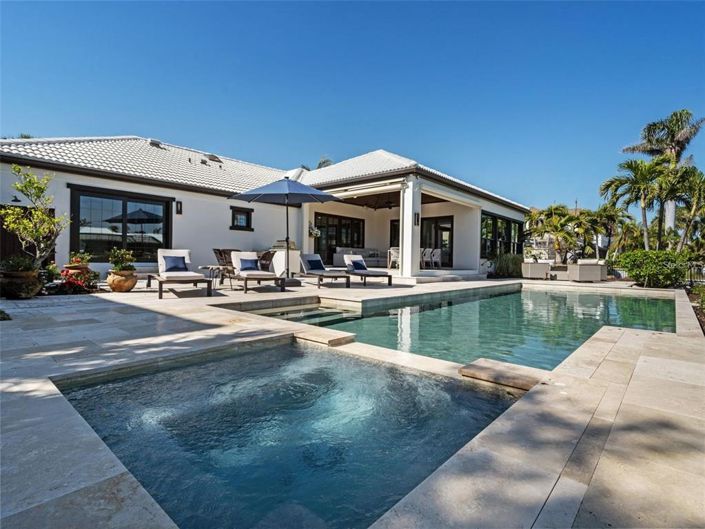 Image No.34-4 Bed Property for sale