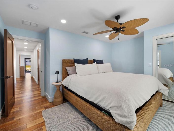 Image No.44-4 Bed Property for sale