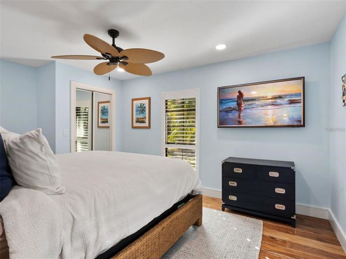 Image No.45-4 Bed Property for sale