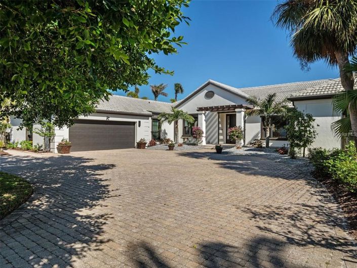 Image No.50-4 Bed Property for sale