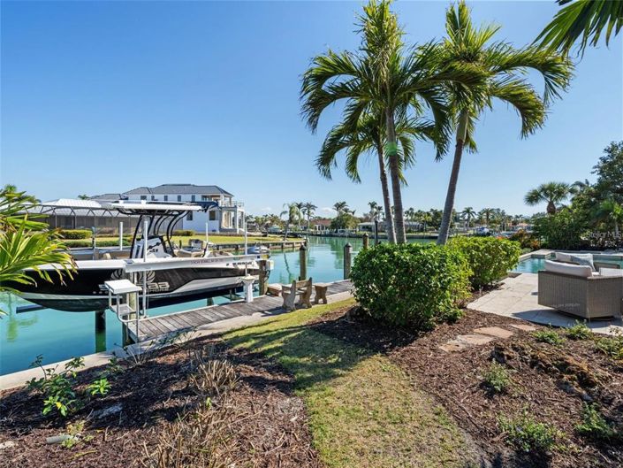 Image No.52-4 Bed Property for sale