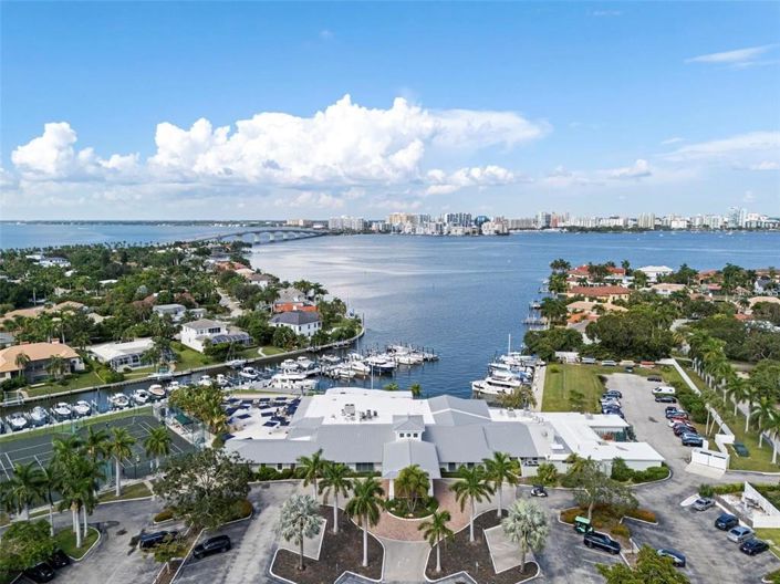 Image No.58-4 Bed Property for sale