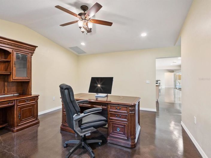 Image No.27-4 Bed Property for sale