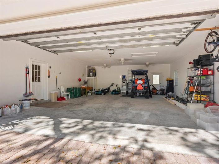 Image No.30-4 Bed Property for sale