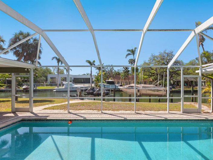 Image No.31-4 Bed Property for sale