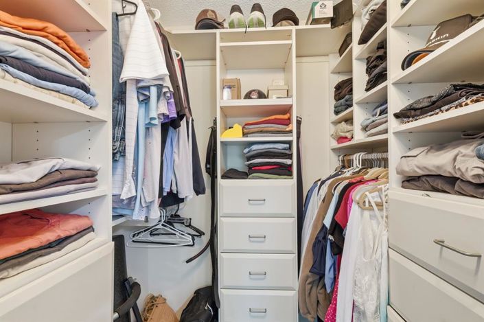 Image No.15-3 Bed Property for sale