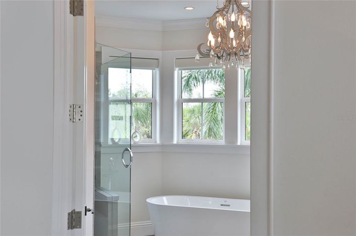 Image No.26-4 Bed Property for sale