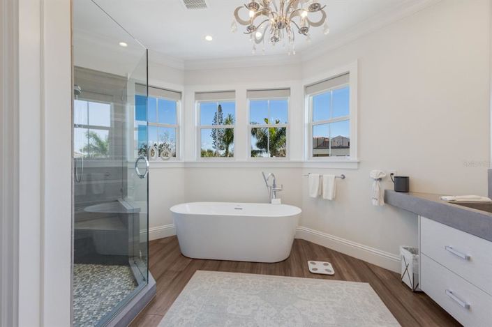 Image No.27-4 Bed Property for sale