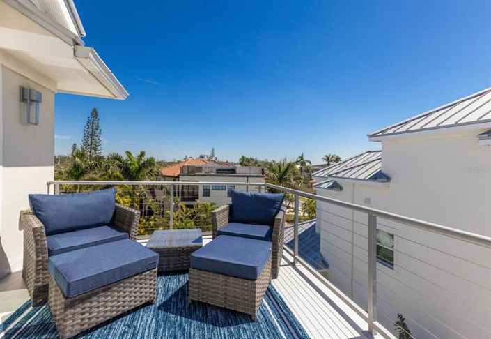 Image No.43-4 Bed Property for sale