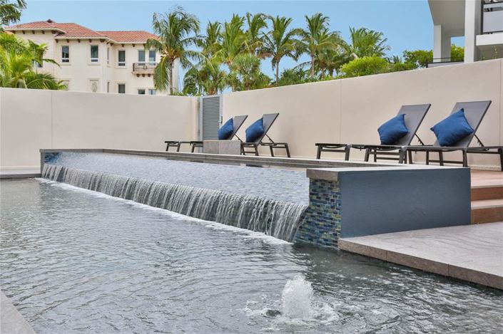 Image No.50-4 Bed Property for sale