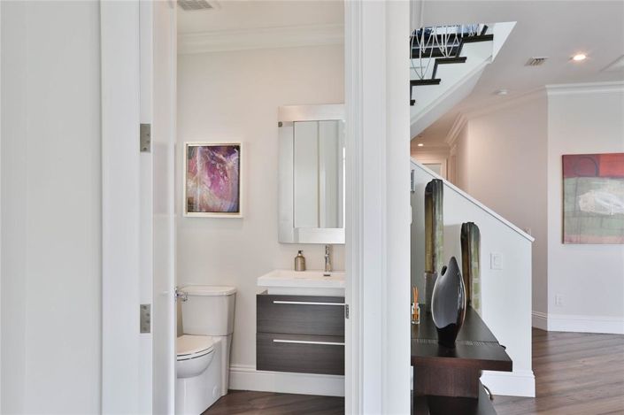 Image No.8-4 Bed Property for sale