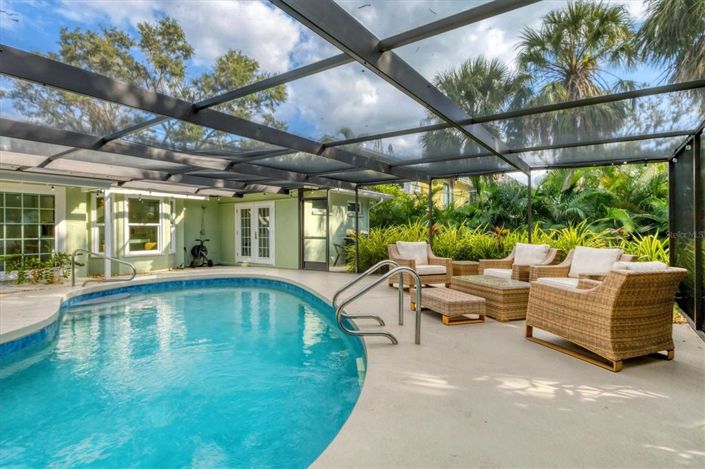 Image No.33-3 Bed Property for sale