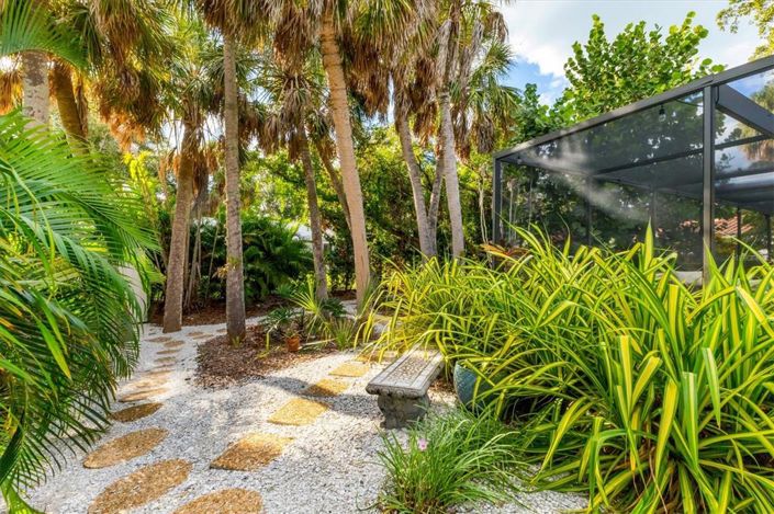 Image No.37-3 Bed Property for sale