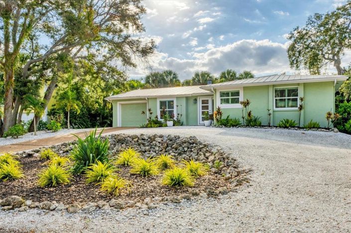 Image No.52-3 Bed Property for sale